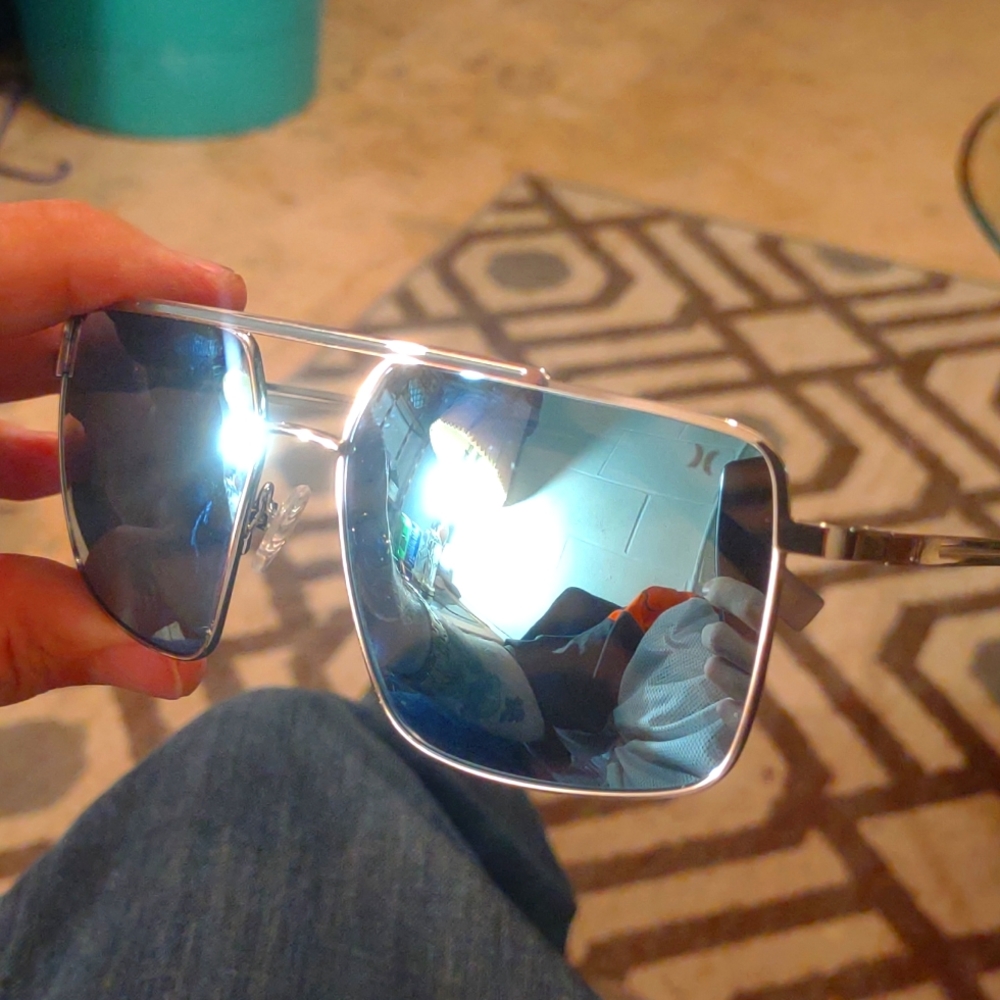 Hurley polarized